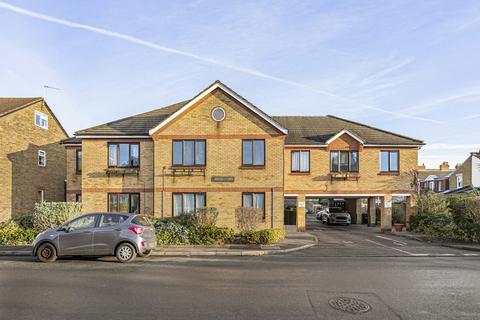 1 bedroom apartment for sale, Hythe Park Road, Egham, Surrey, TW20