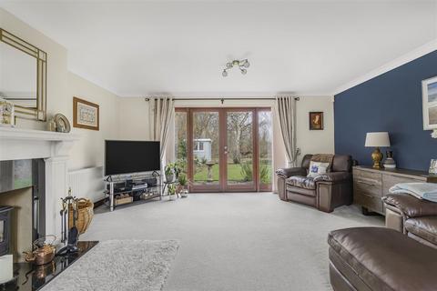 4 bedroom detached house for sale, Feltons, Ely CB7