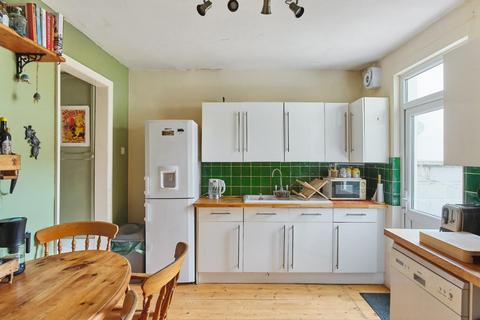 2 bedroom terraced house for sale, Newport Street, Victoria Park