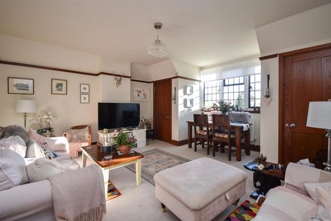 1 bedroom flat for sale, Albany Road, St. Leonards-On-Sea