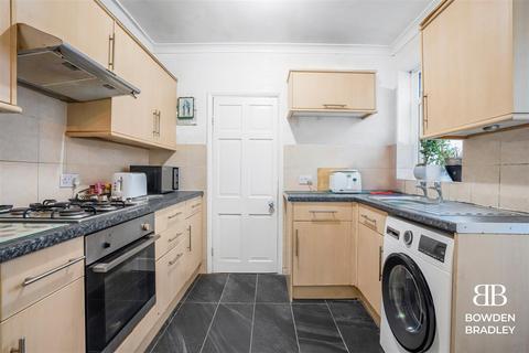 3 bedroom terraced house for sale, Trumpington Road, London