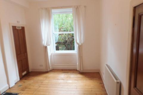 2 bedroom flat to rent, 14, Royston Terrace, Edinburgh, EH3 5QS