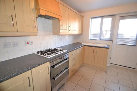 4 bedroom end of terrace house to rent, Cutters Row, Norwich