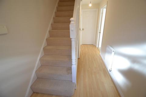 4 bedroom end of terrace house to rent, Cutters Row, Norwich