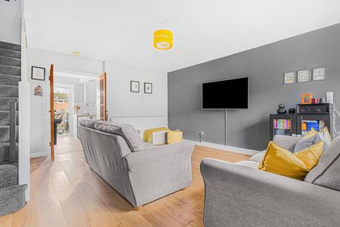 32 Chalgrove Road, Thame, OX9 3TF