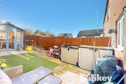 3 bedroom terraced house for sale, The Hay Fields, Rainworth, NG21