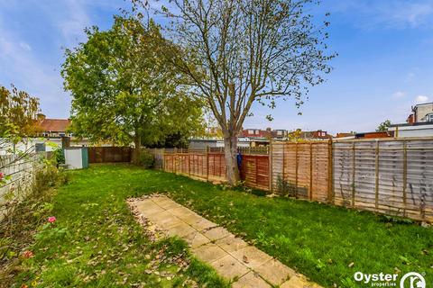 3 bedroom semi-detached house for sale, Charlton Road, Harrow, HA3