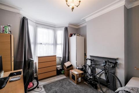 3 bedroom terraced house for sale, Lansdowne Road, Walthamstow