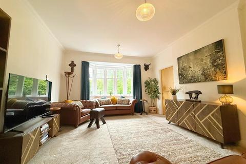 2 bedroom flat for sale, Belwell Gardens, 34/36 Bellwell Lane, Four Oaks