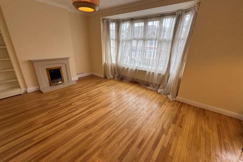 2 bedroom flat to rent, PARK AVENUE, FINCHLEY, N3