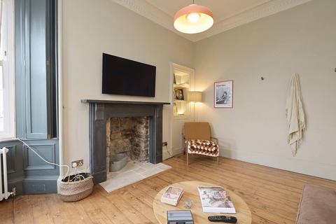 1 bedroom flat for sale, 2/4 Craighall Crescent, Trinity, Edinburgh, EH6 4RY