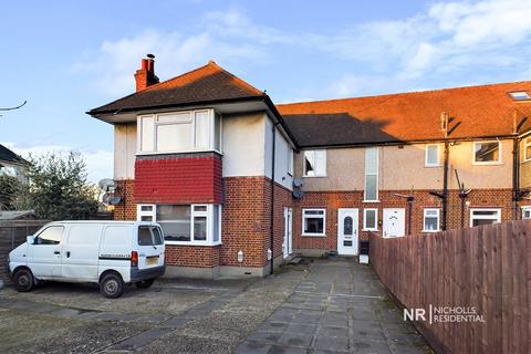 3 bedroom maisonette for sale, Clayton Road, Chessington, Surrey. KT9