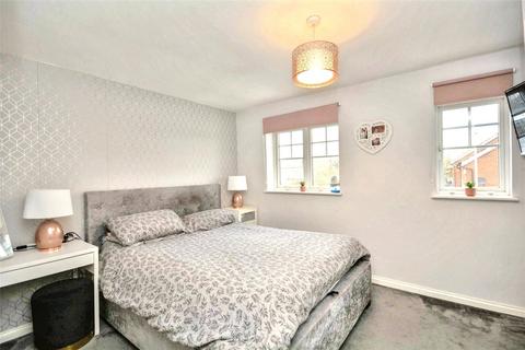 2 bedroom house for sale, Magdalin Drive, Stanningley, Pudsey