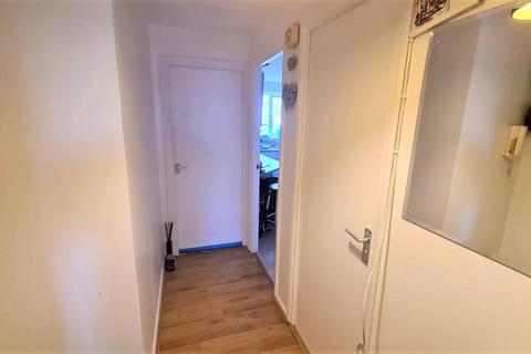 1 bedroom ground floor flat to rent, Jack Clow Road, London E15