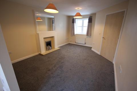 3 bedroom terraced house to rent, Cherry Tree Gardens, Winshill DE15