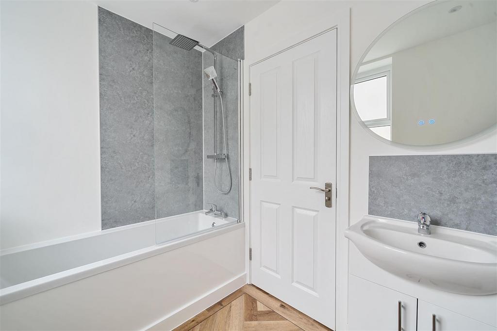 Main Bathroom