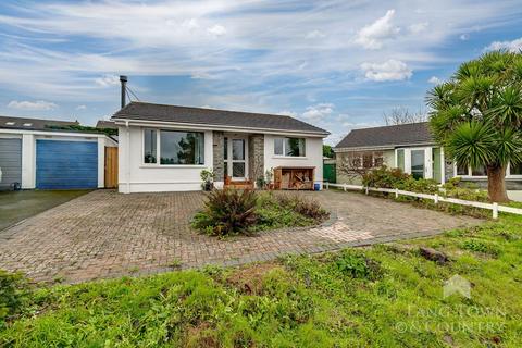 3 bedroom detached bungalow for sale, Wembury Meadow, Plymouth PL9