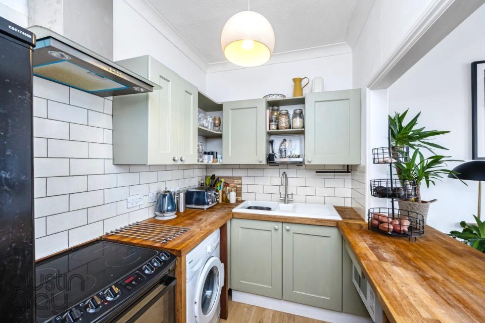 St Michaels Place 19, Flat 2-012.jpg