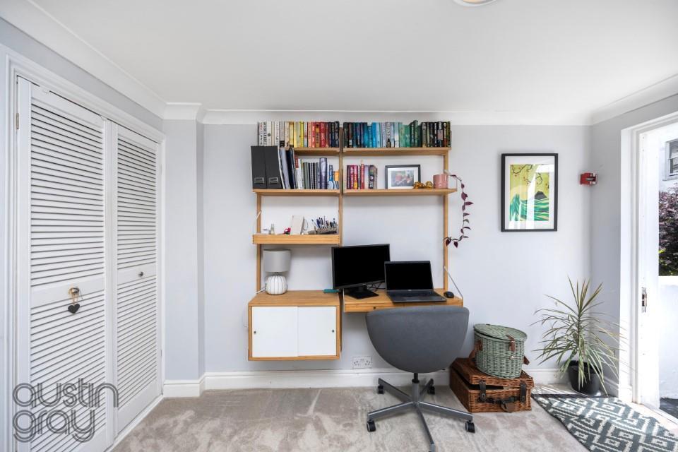 St Michaels Place 19, Flat 2-006.jpg