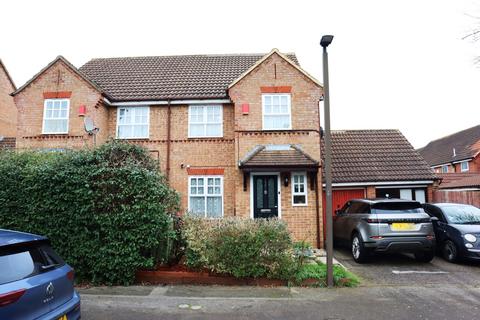 3 bedroom semi-detached house to rent, Kirkstall Place, Milton Keynes MK6