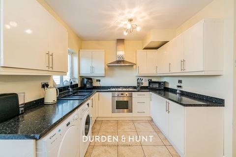 19 Cecil Avenue, Hornchurch, RM11 2NA
