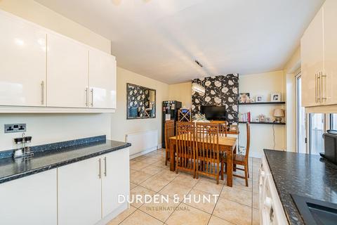 19 Cecil Avenue, Hornchurch, RM11 2NA