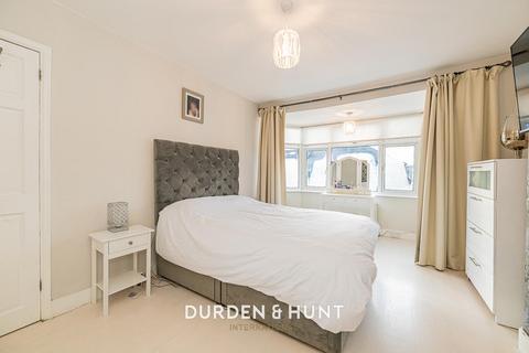 19 Cecil Avenue, Hornchurch, RM11 2NA