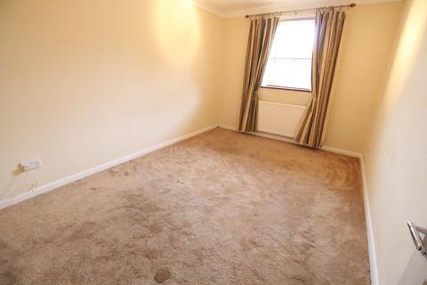 2 bedroom flat to rent, Swansholme Garden Court, Sandy, SG19