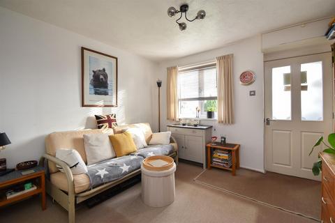 1 bedroom flat for sale, Farmlands Close, St. Leonards-On-Sea