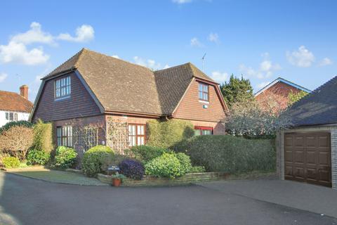 3 bedroom detached house for sale, Appledore Road, Tenterden, TN30