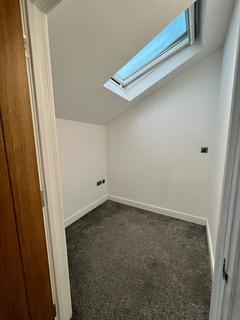 1 bedroom in a flat share to rent, Newhall Street, Birmingham B3