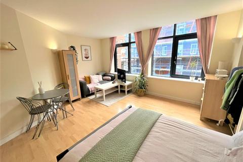 Studio to rent, York Place, Leeds