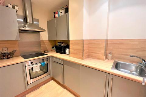 Studio to rent, York Place, Leeds