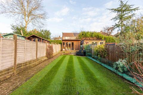 3 bedroom semi-detached house for sale, Stockwell Road, East Grinstead RH19