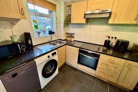 1 bedroom flat for sale, Austin Court, Didsbury