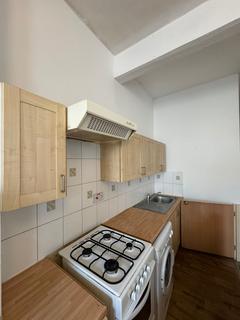 1 bedroom flat to rent, Stoke Newington High Street, London N16