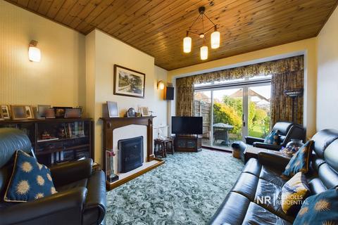 2 Amberley Gardens, Epsom, KT19 0NH