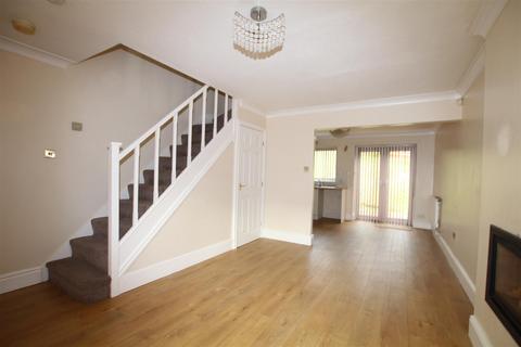 2 bedroom semi-detached house to rent, Ploughmans Croft, Bradford