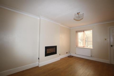 2 bedroom semi-detached house to rent, Ploughmans Croft, Bradford