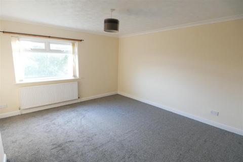 2 bedroom semi-detached house to rent, Oldroyd Buildings, Morley