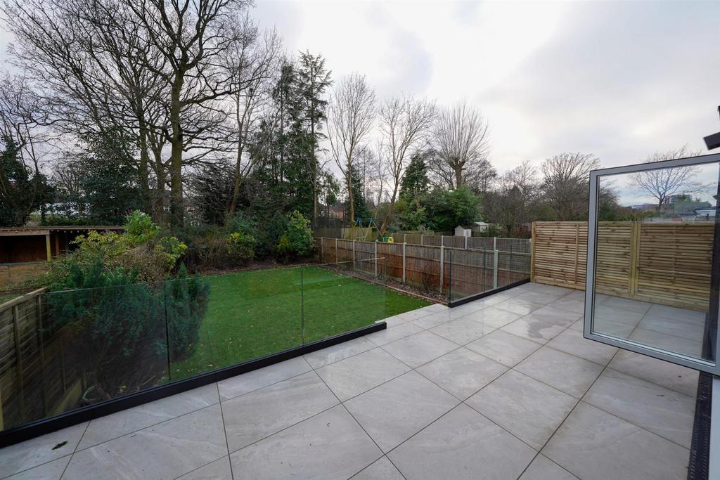 Delightful rear garden
