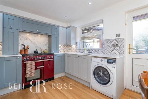 22 Birch Field, Clayton Le Woods, Chorley, PR6 7RE