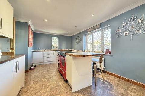undefined, Bate Close, Alphington, EX2