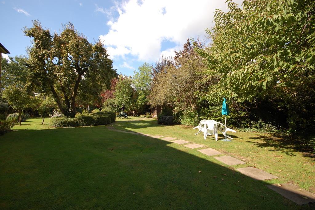 Communal gdns.jpg