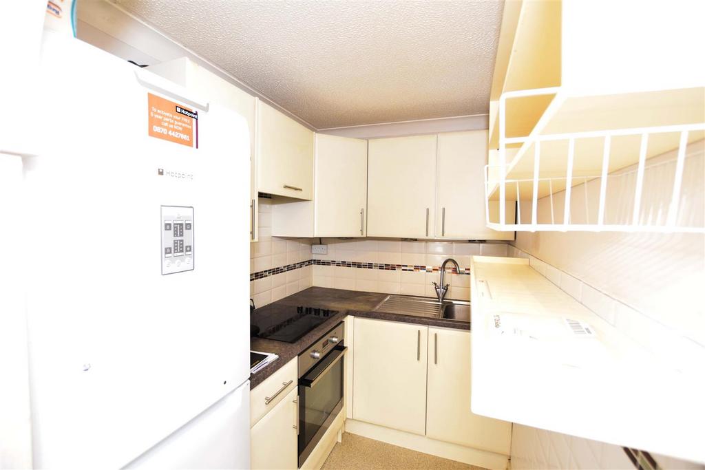 Kitchen copy.jpg