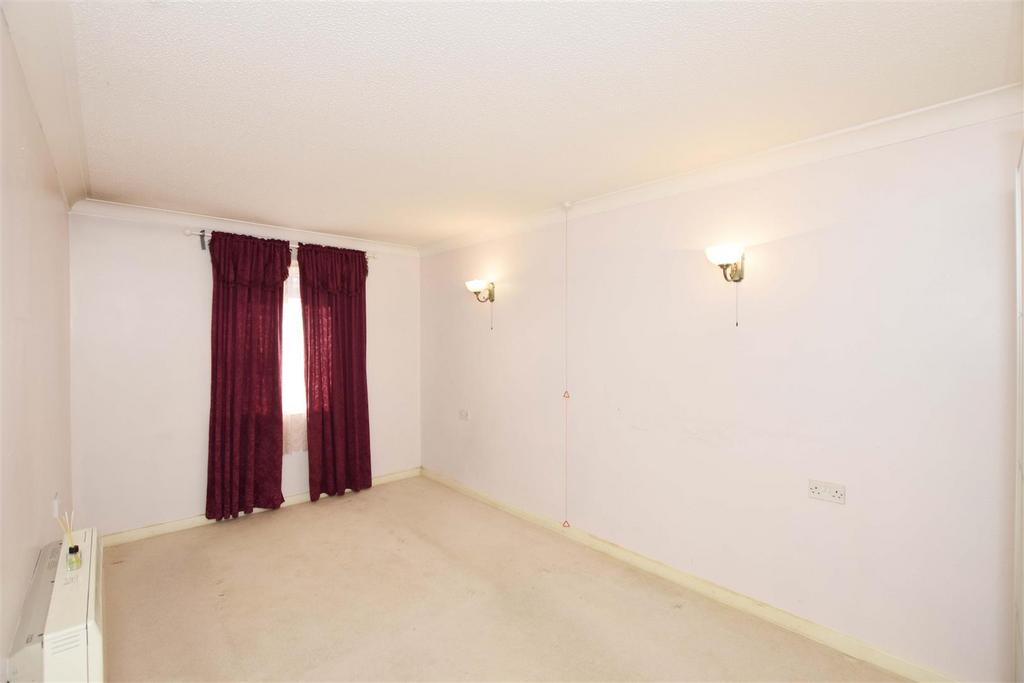 Bedroom copy.jpg