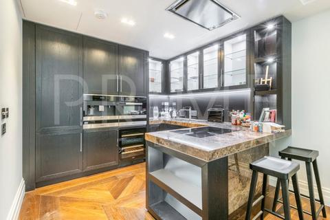 undefined, Gladstone House, 190 Strand WC2R