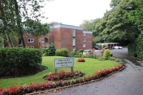 The Glen, Bolton BL1