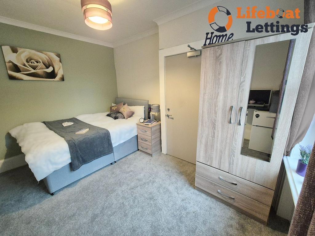 Bedroom 1a
