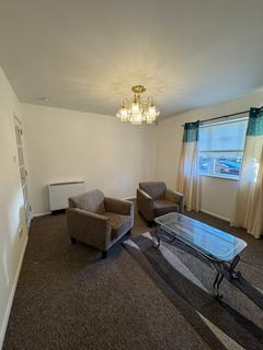 2 bedroom flat to rent, Old Shettleston Road, Shettleston